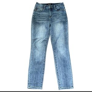 Judy Blue Jeans Womens 27 Boyfriend Fit  Stretch Blue Denim Bleach Dot Print.